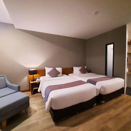 Comet Hotel Surat Thani Eksteriør bilde